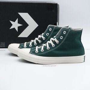 NEW Size 8 Women's Converse Chuck Taylor All Star High Top Sneakers A13368C